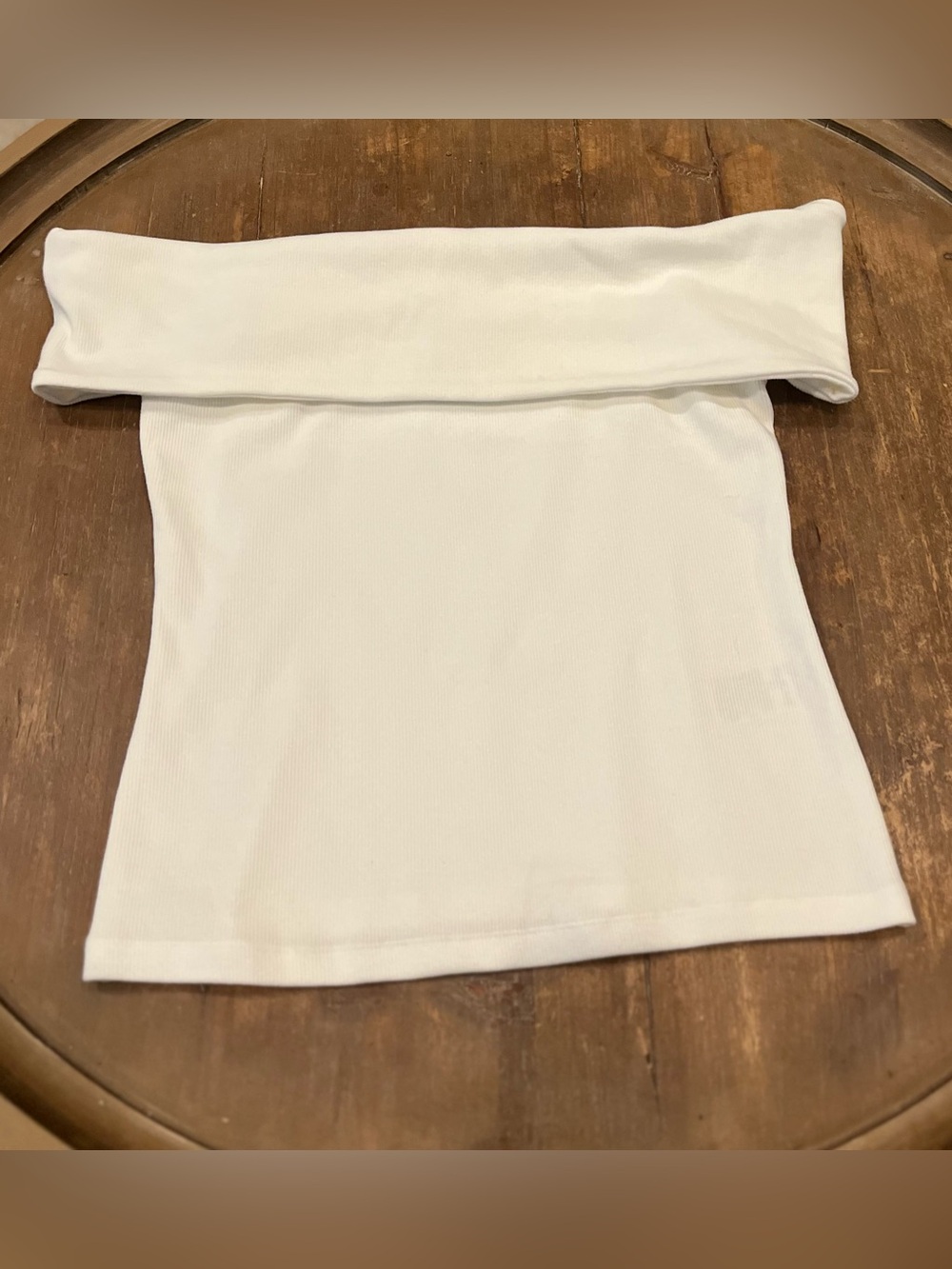 Banana Republic Medium White/Cream Ribbed Off-Shoulder Top EUC